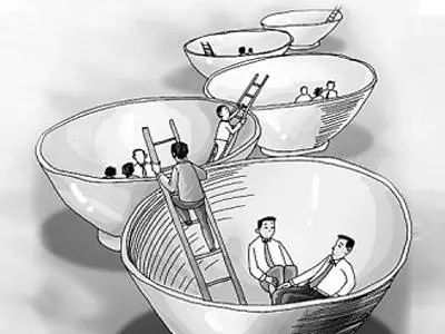 20岁进入游戏，25岁换行，不需要直到30岁