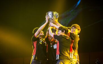 冷门但好玩的手机游戏有什么，适合一个人长期慢慢玩的手游